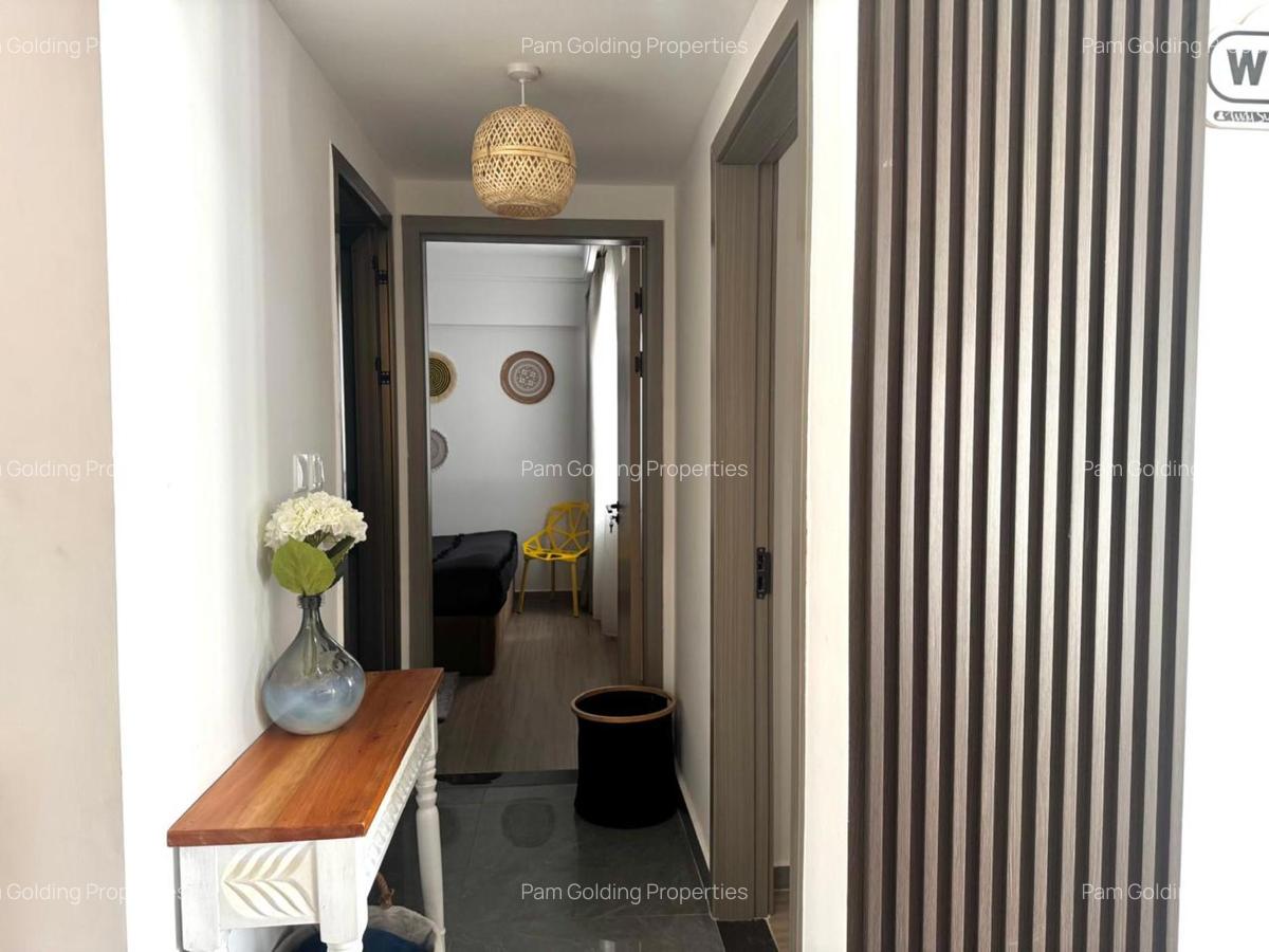 Furnished 2 Bed Apartment with En Suite in Riverside - 13