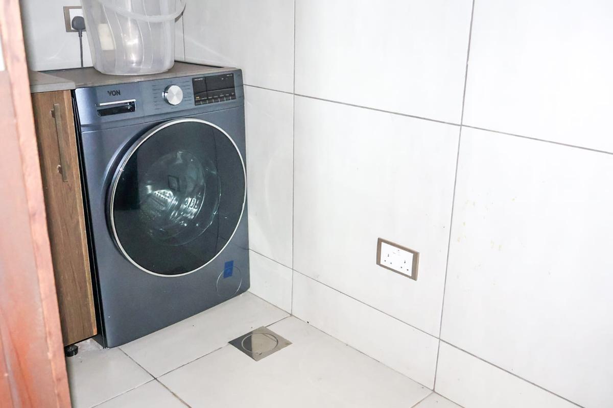 2 Bed Apartment with En Suite in Westlands Area - 13