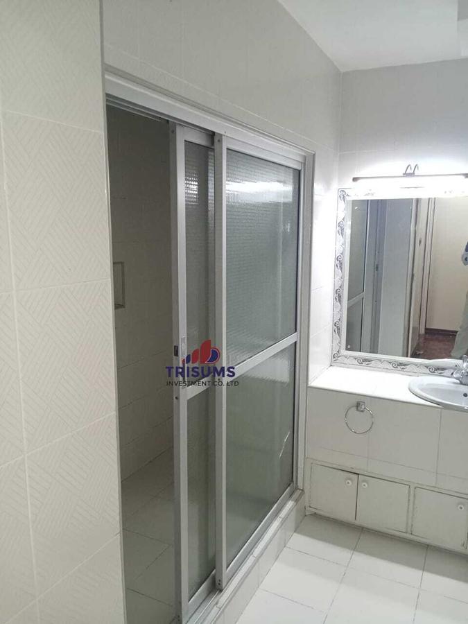 5 Bed Townhouse with En Suite at Westland - 4