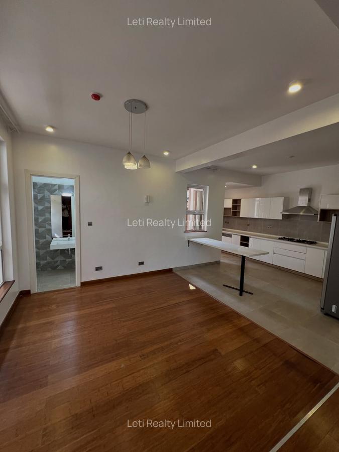 4 Bed Townhouse with En Suite in Lavington - 5