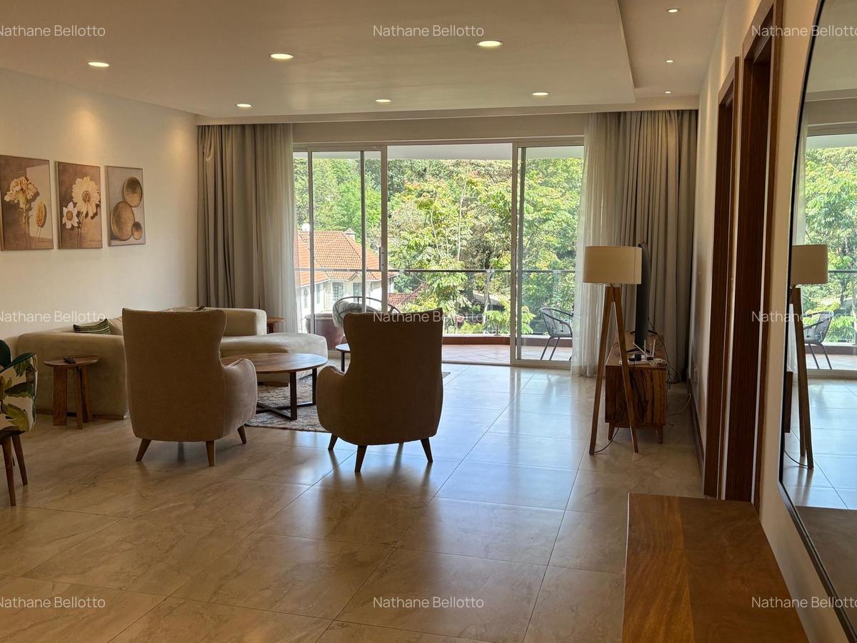 Serviced 2 Bed Apartment with En Suite in Parklands - 5