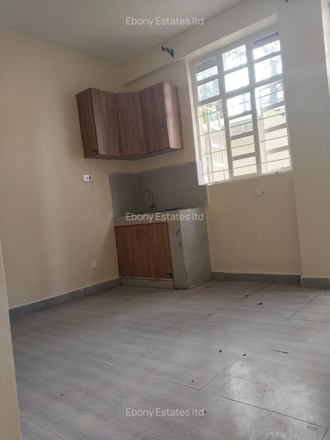 1 Bed House in Lavington - 5
