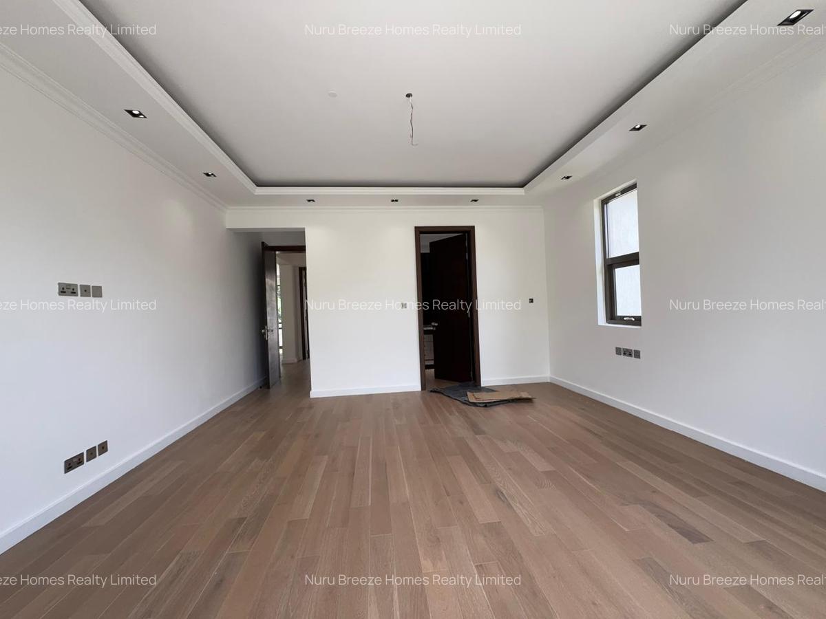 5 Bed Townhouse with En Suite in Karen - 6