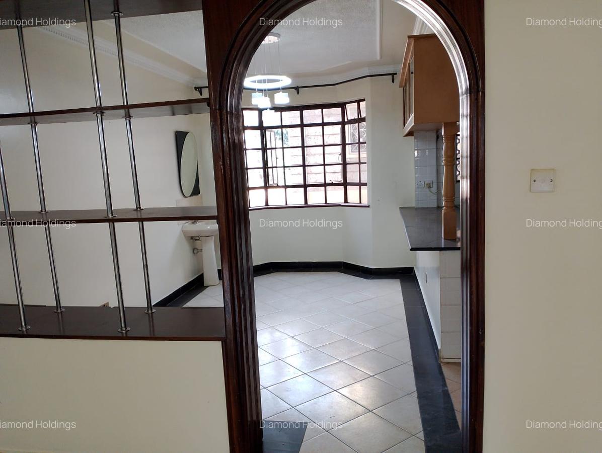 3 Bed Apartment with En Suite at Parklands - 6