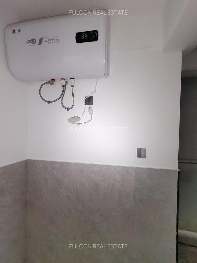 3 Bed Apartment with En Suite in Lavington - 5