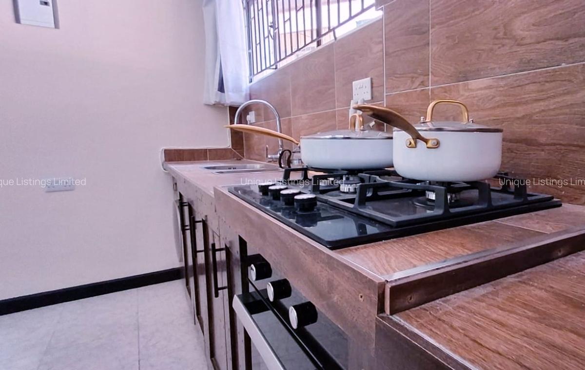 2 Bed Townhouse with En Suite in Parklands - 3