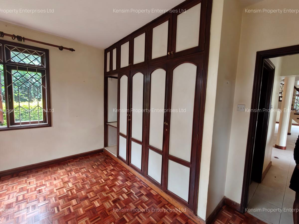 4 Bed Townhouse with En Suite in Lavington - 11