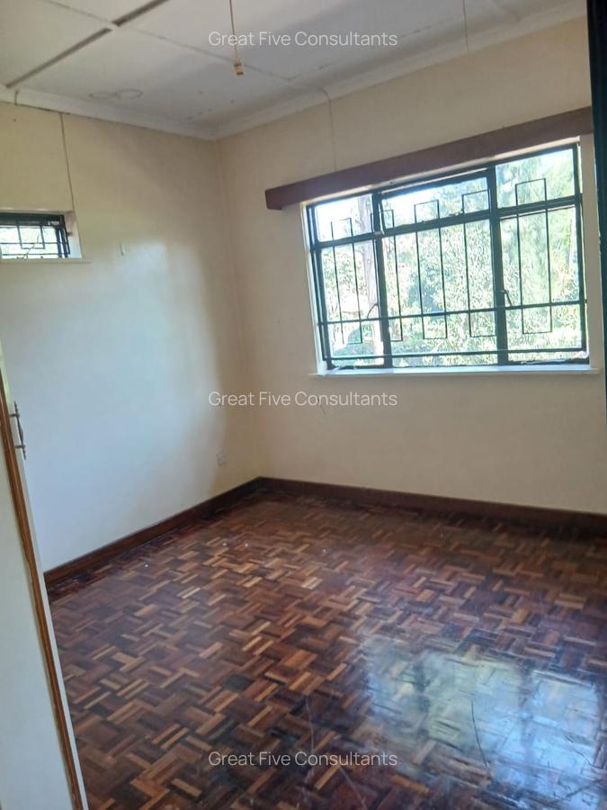 5 Bed Villa with En Suite in Nyari - 14