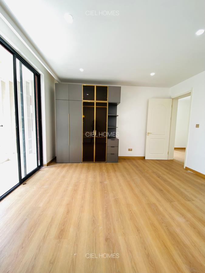 5 Bed Villa with En Suite at Isaac Gathaju - 12