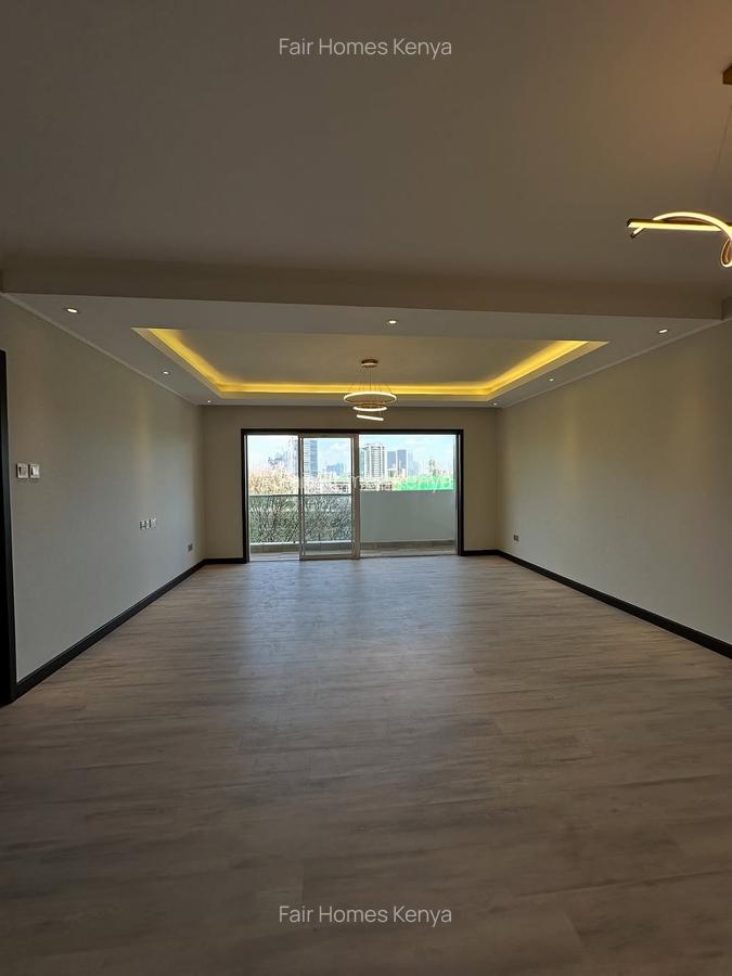 2 Bed Apartment with En Suite at Riverside Drive - 3