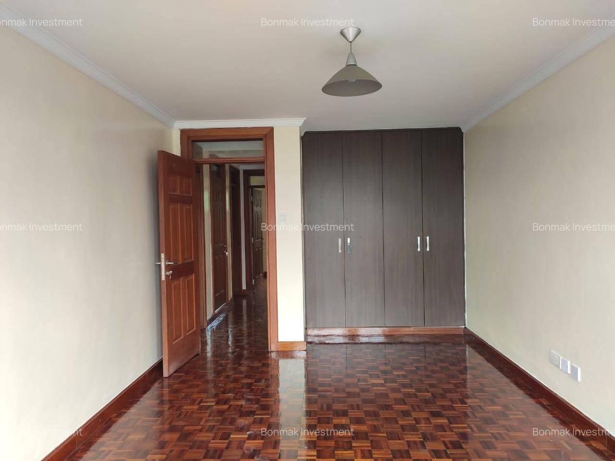 5 Bed Townhouse with En Suite at Maji Mazuri Estate - 14
