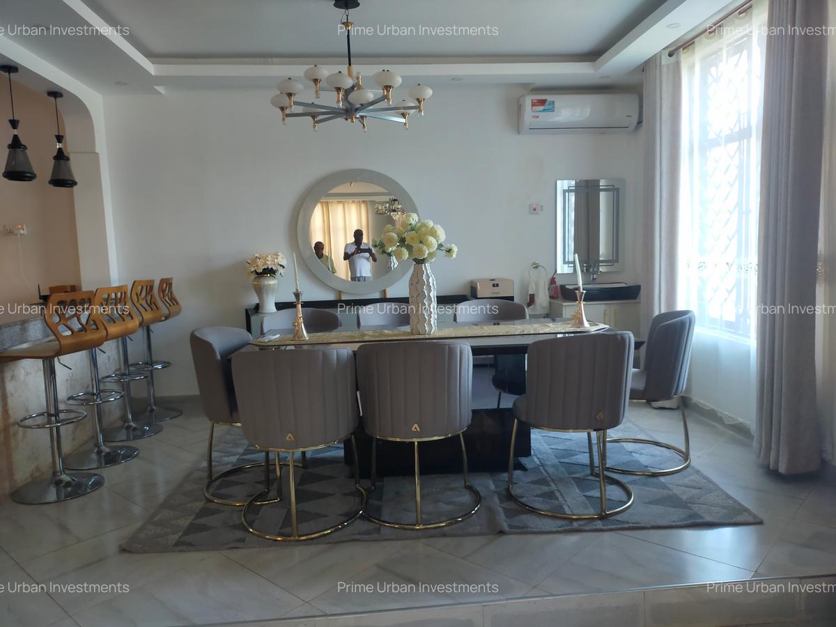 5 Bed Townhouse with En Suite in Mtwapa - 14