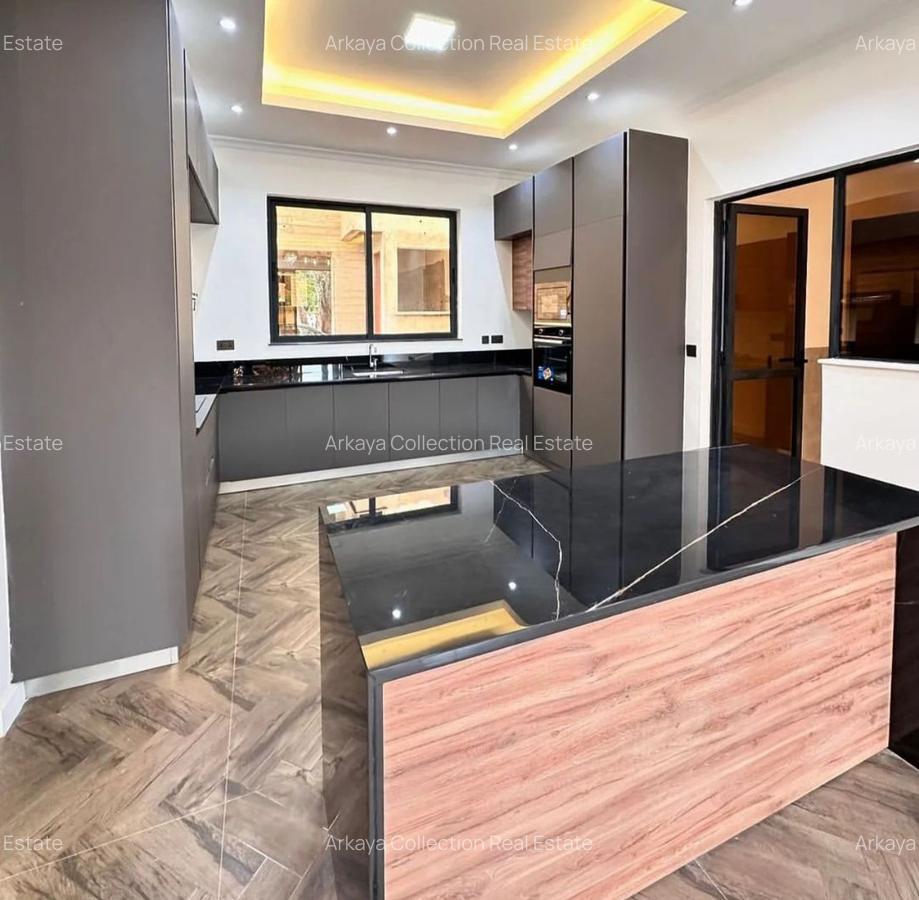 4 Bed Townhouse with En Suite in Lavington - 8