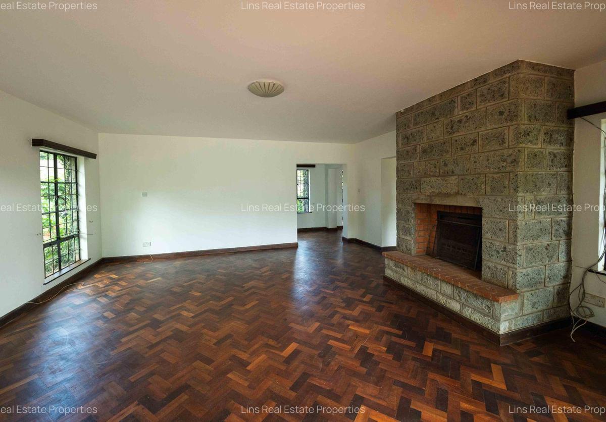 3 Bed House with En Suite in Nyari - 17