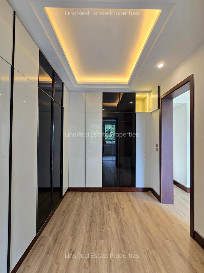 6 Bed Townhouse with En Suite in Kitisuru - 10