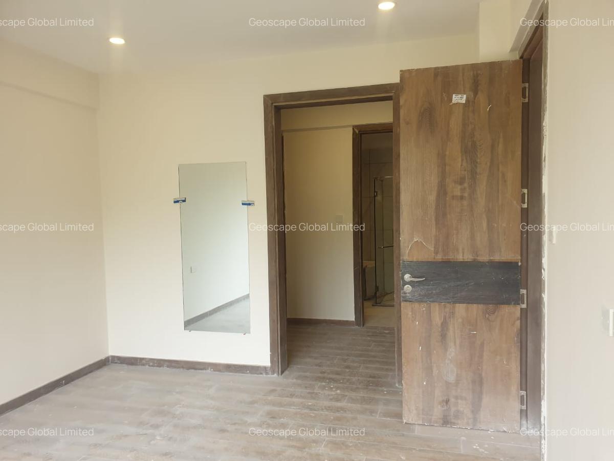 3 Bed Apartment with En Suite in General Mathenge - 15