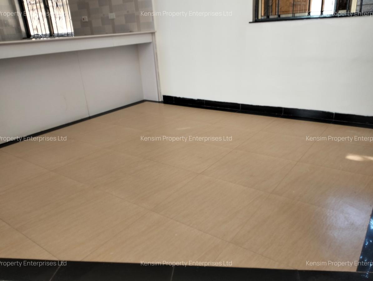 5 Bed Townhouse with En Suite in Lavington - 4