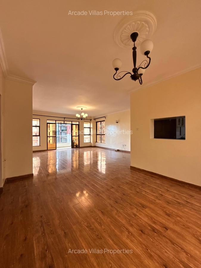 3 Bed Apartment with En Suite in Kileleshwa - 4