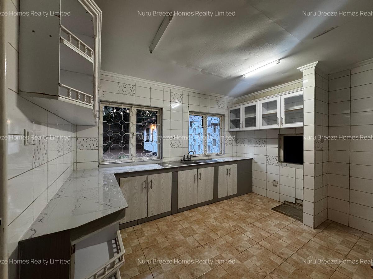 4 Bed House with En Suite in Kyuna - 19