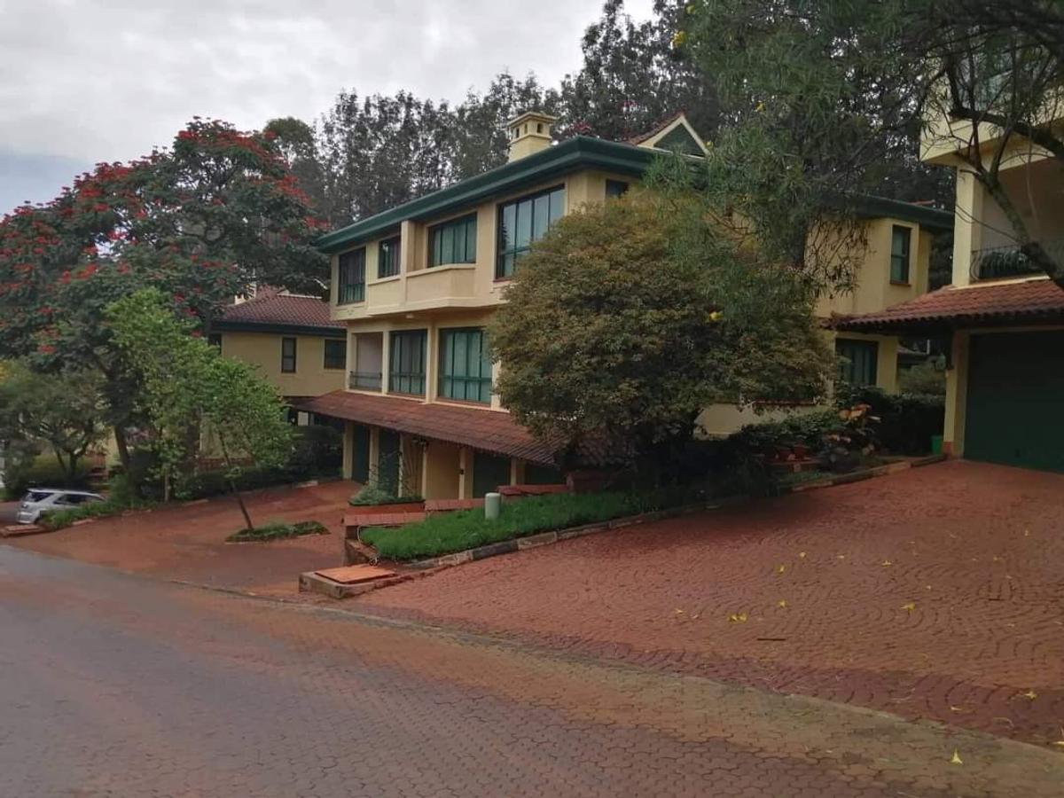 4 Bed Townhouse with En Suite at Westlands - 1