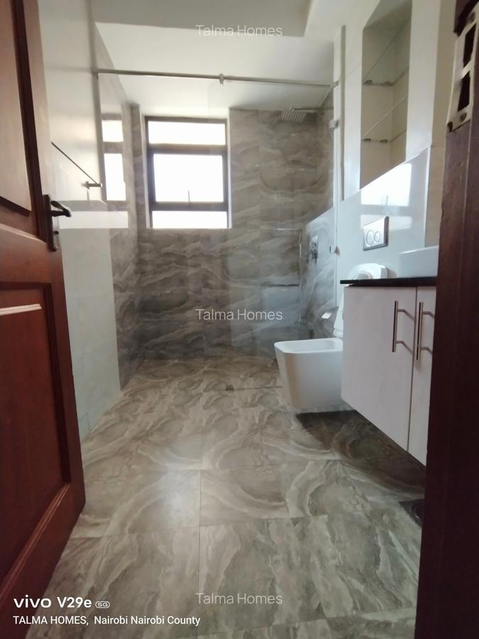 3 Bed Apartment with En Suite at Off Riverside Drive - 16