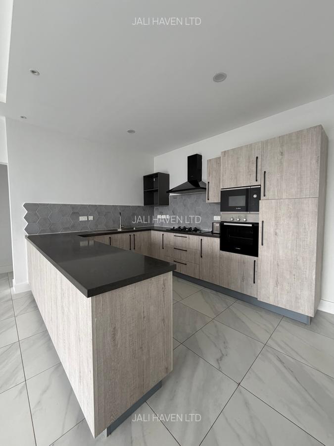 3 Bed Apartment with En Suite in Westlands Area - 3