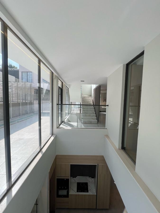 5 Bed Townhouse in Riverside - 7