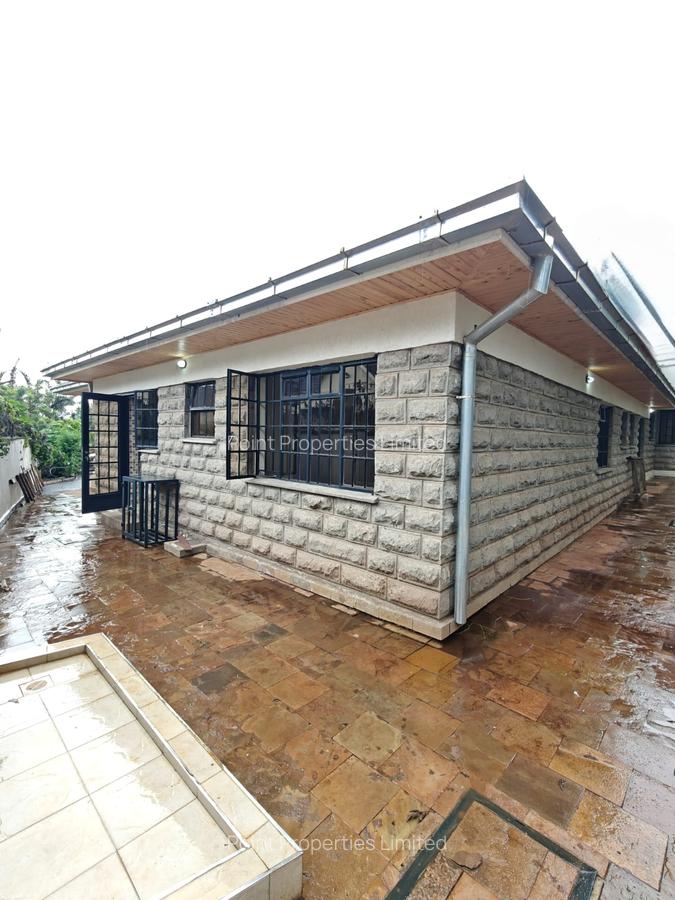 3 Bed House with En Suite in Karen - 2