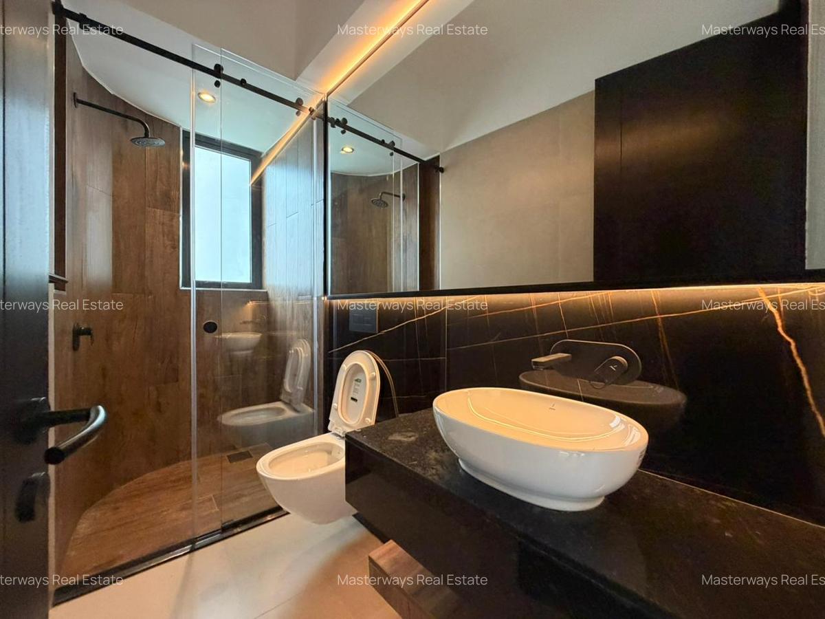 5 Bed Apartment with En Suite at Peponi Road - 12