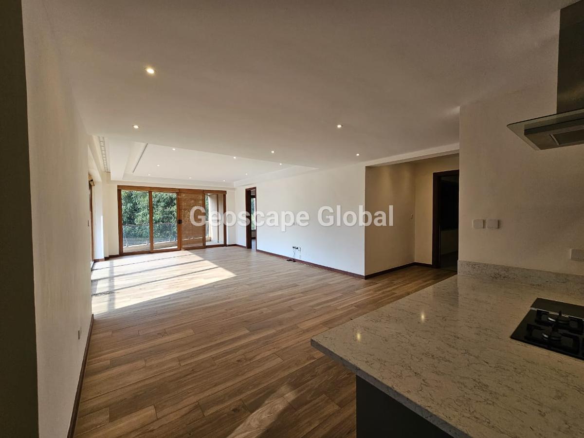 3 Bed Apartment with En Suite in Spring Valley - 4