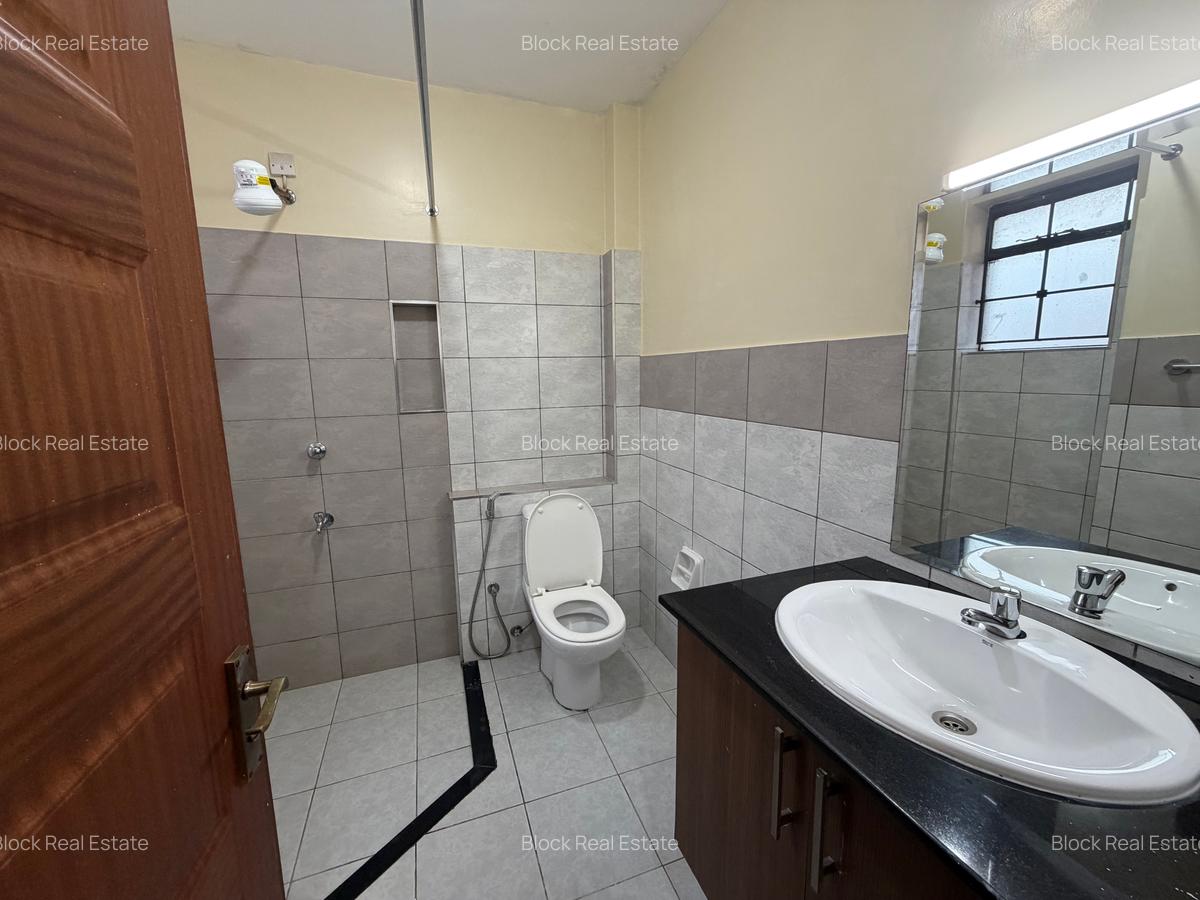 2 Bed Apartment with En Suite in Tatu City - 9