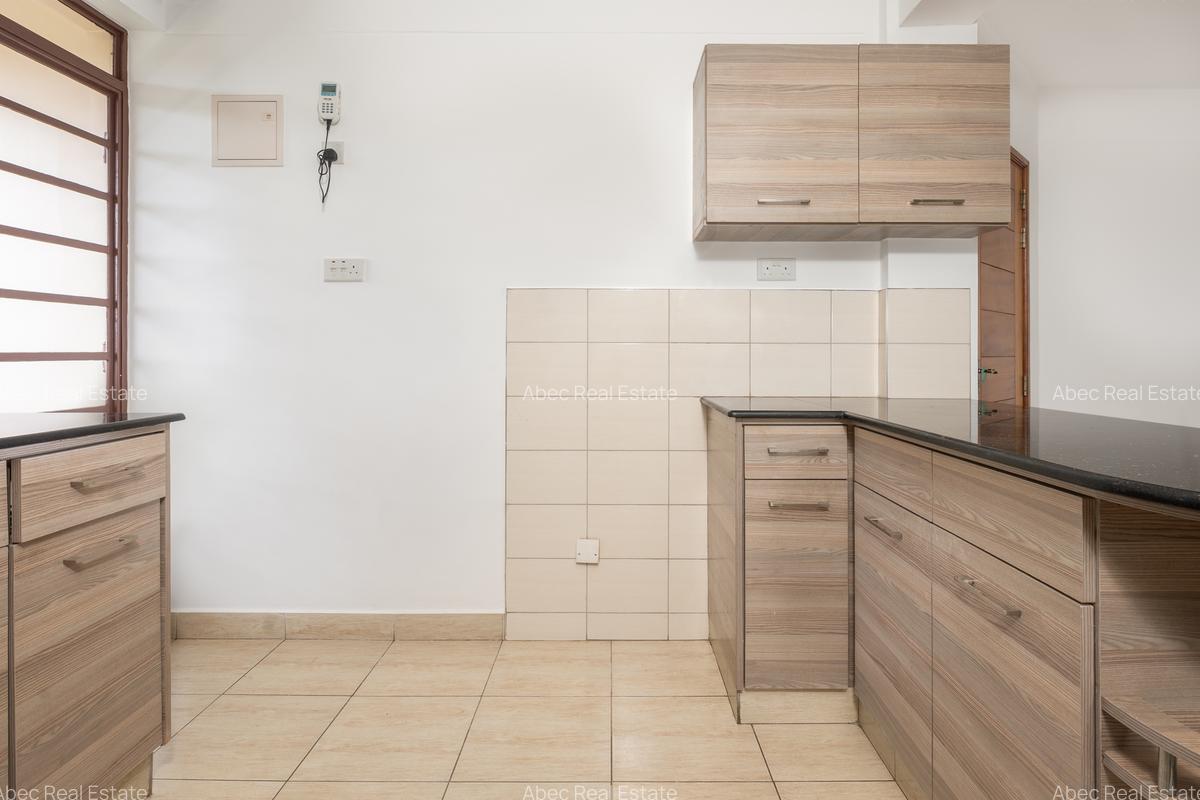 2 Bed Apartment with En Suite at Naivasha Road - 8