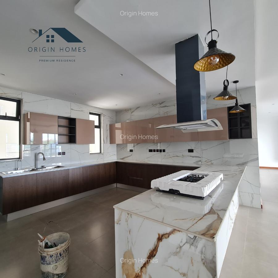 3 Bed Apartment with En Suite at Riverside Drive - 13