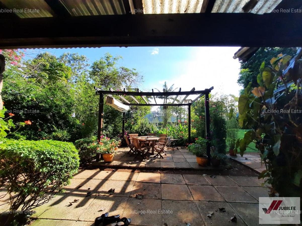 3 Bed House with En Suite in Nyari - 8