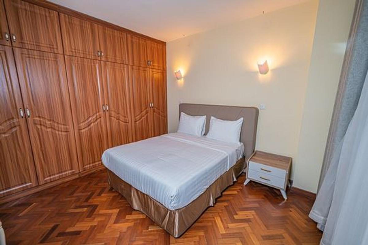 3 Bed Apartment with En Suite at Kilimani Estate - 4