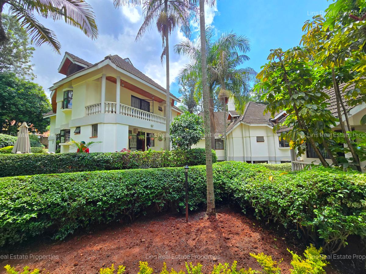 4 Bed Townhouse with En Suite in Westlands Area - 1