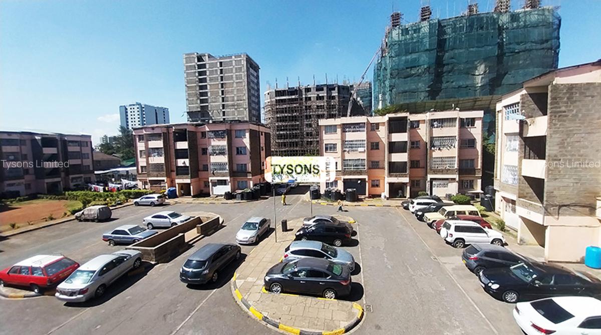 3 Bed Apartment with En Suite in South C - 1