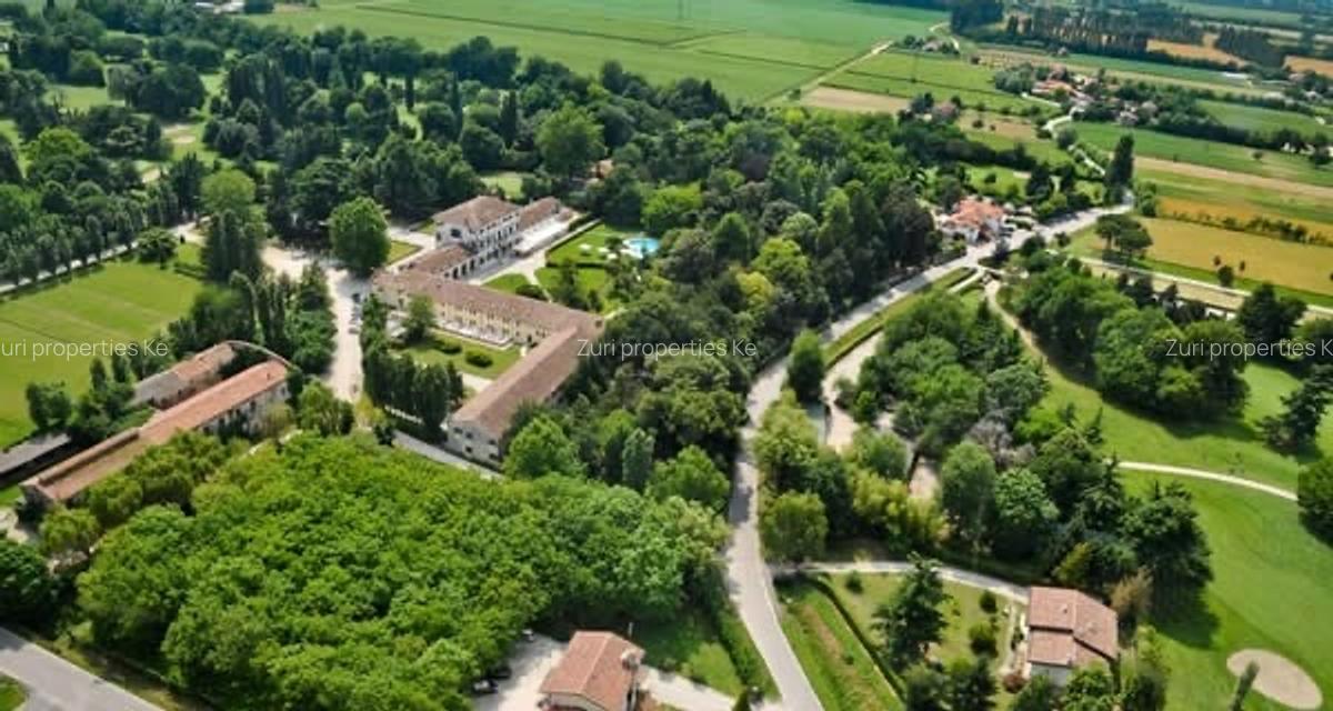 4 Bed House with En Suite at Runda - 16