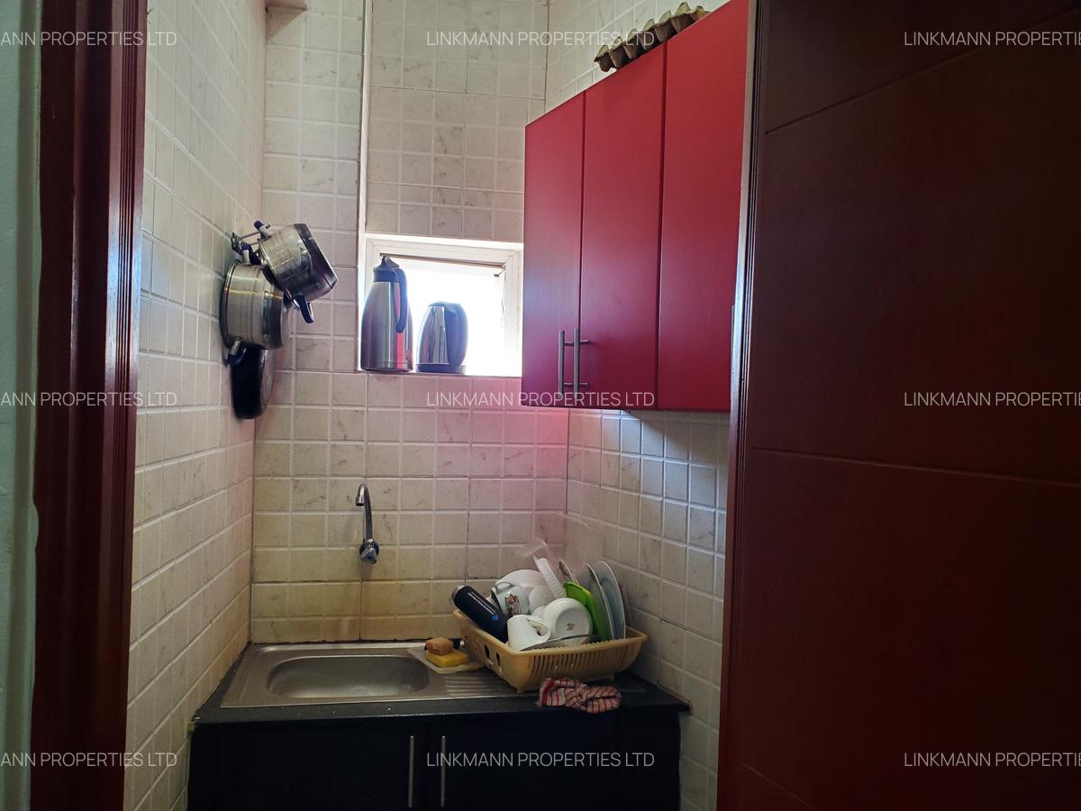 1,242 ft² Office with Service Charge Included in Westlands Area - 5