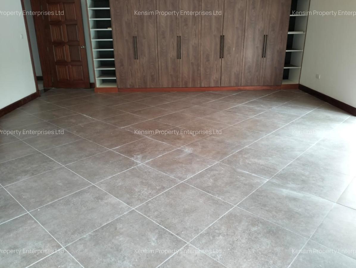 5 Bed Townhouse with En Suite in Rosslyn - 17