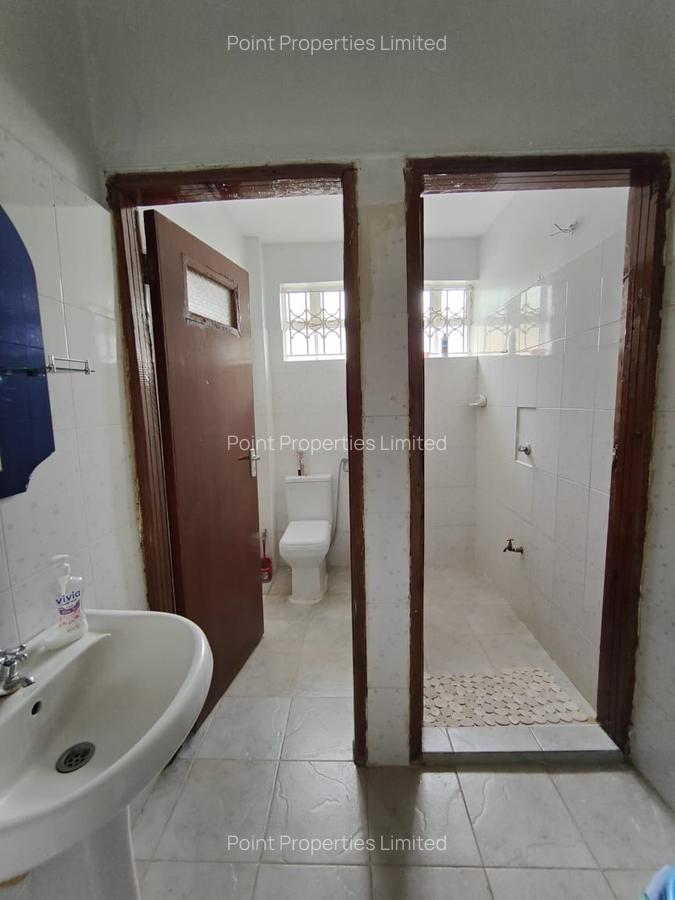 6 Bed House with En Suite in Syokimau - 18