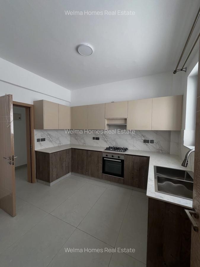 3 Bed Apartment with En Suite in Westlands Area - 2
