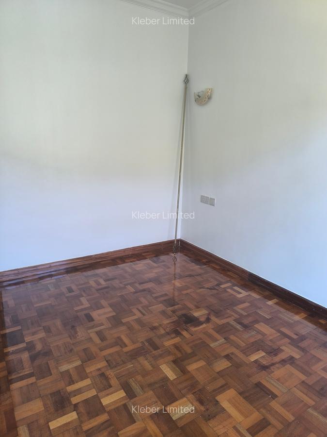 4 Bed House with En Suite in Loresho - 18