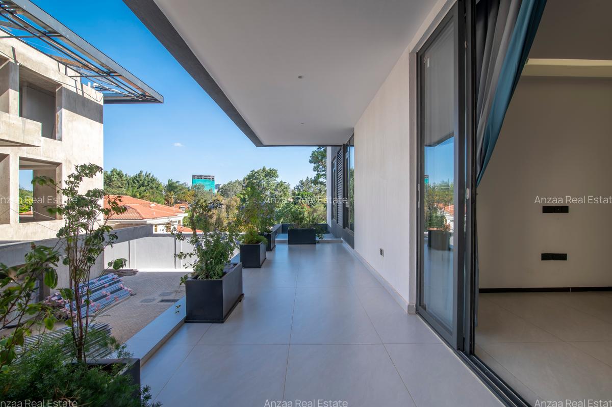 5 Bed Villa with En Suite at Jacaranda Avenue - 8