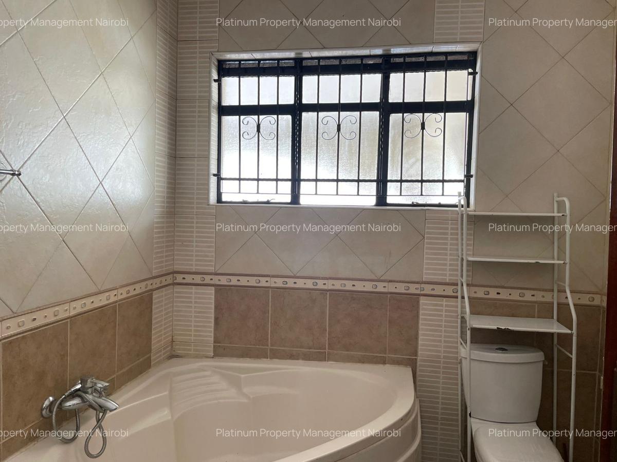 4 Bed House with En Suite at Grevillea Grove - 11