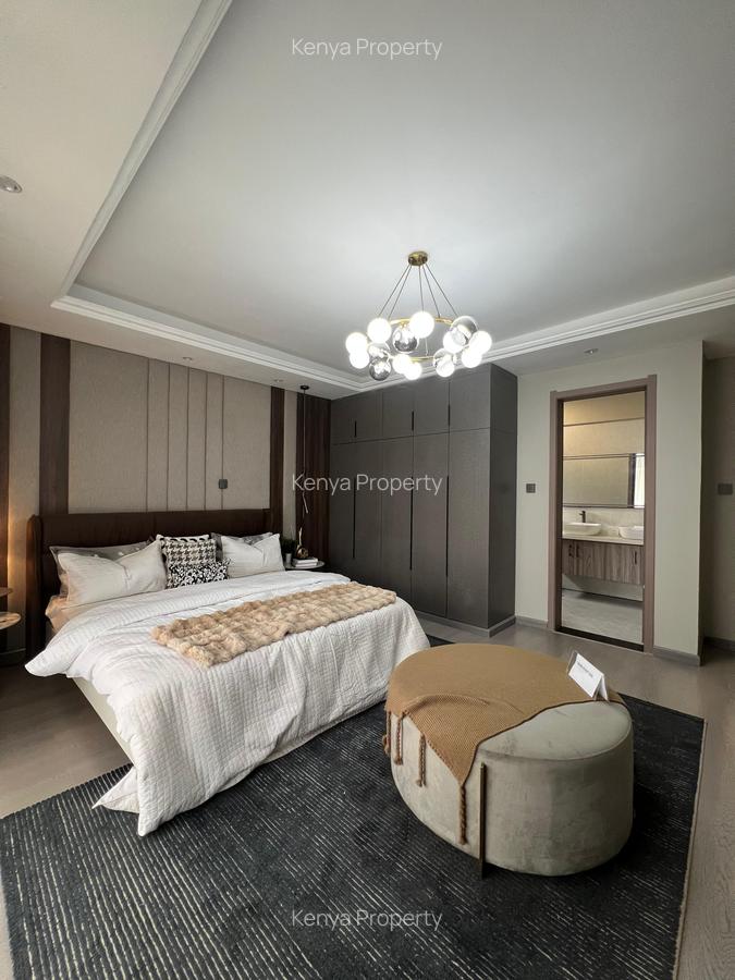 2 Bed Apartment with En Suite at Lavington - 13