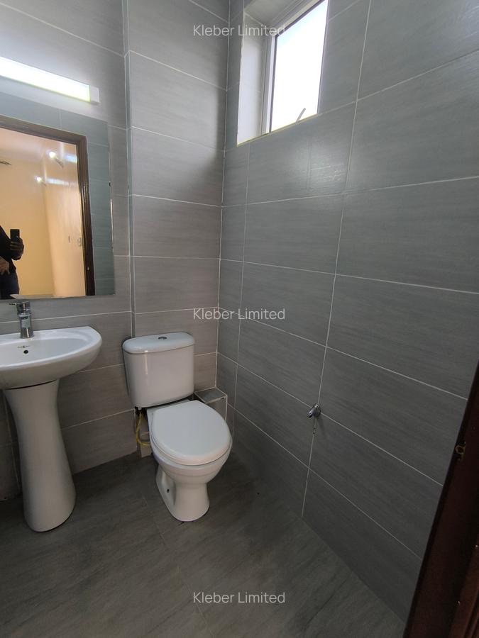 4 Bed House with En Suite in Syokimau - 16