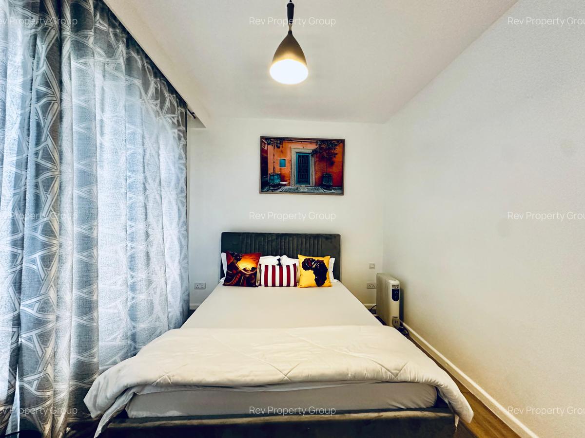 Serviced 2 Bed Apartment with En Suite in Lavington - 14