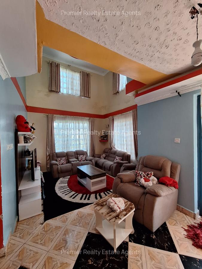 4 Bed House with En Suite at Joska - 2