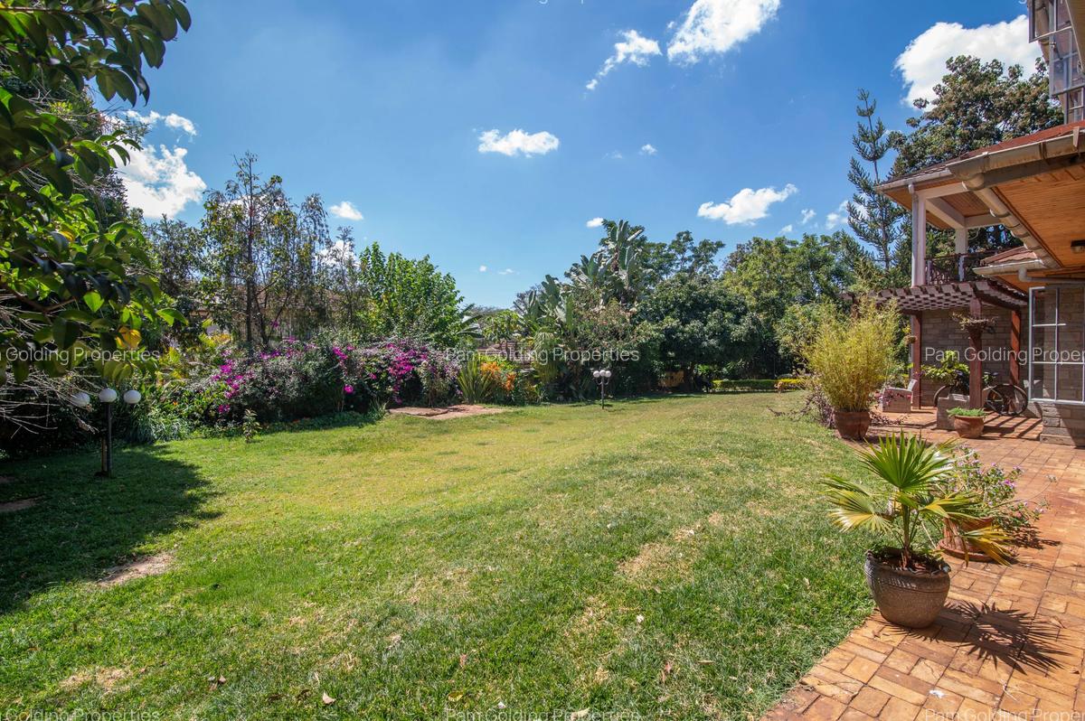 4 Bed House with En Suite in Runda - 20